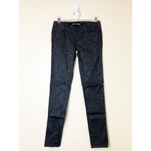 Celebrity Pink Snake Print skinny jeans size 3!!